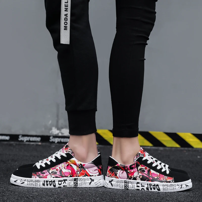 Женская парусиновая обувь с рисунком граффити; Разноцветные Женские кроссовки; дышащая обувь на плоской подошве для влюбленных; zapatos mujer
