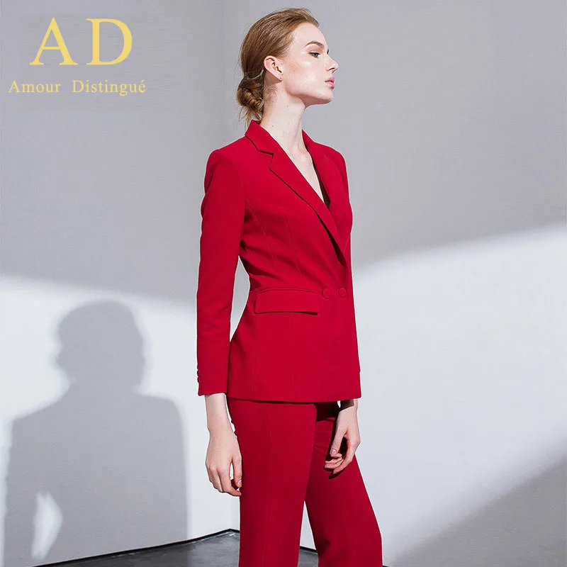 Рисунок 2 - Женский офисный костюм