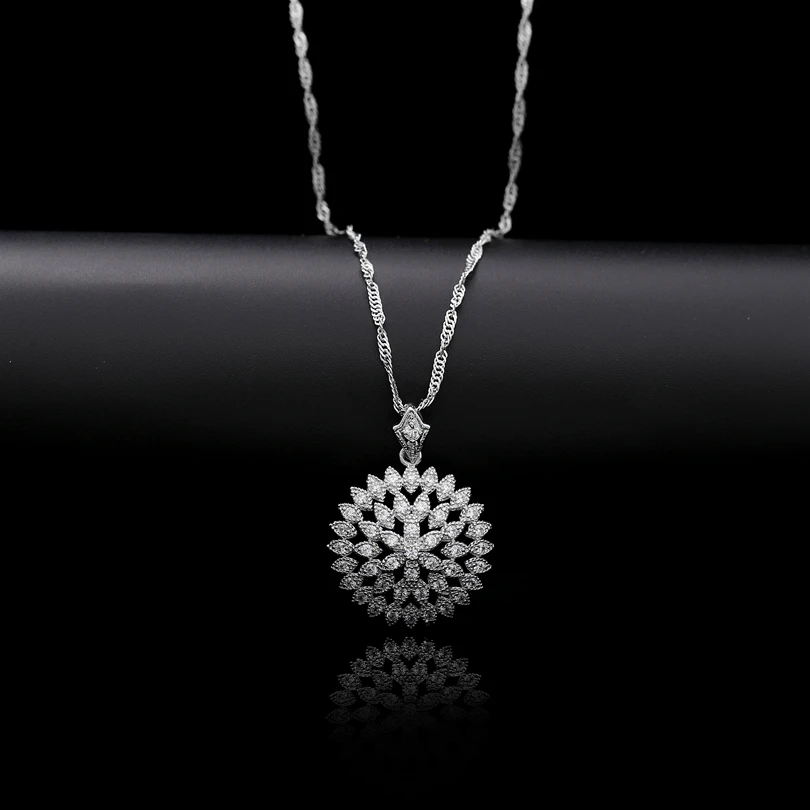

Elegant Engagement White Gold Color Necklaces for Women Lady Hollow Flowers Fashion Fine Pendants Necklace AAA CZ Jewelry