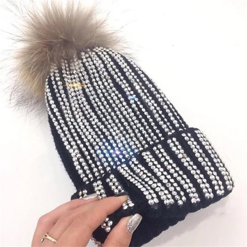

2018 Autumn And Winter Hat Children Fashion New Style Man-made Diamond Furry Ball Wool Cap Winter Black And White Warm Knitted H