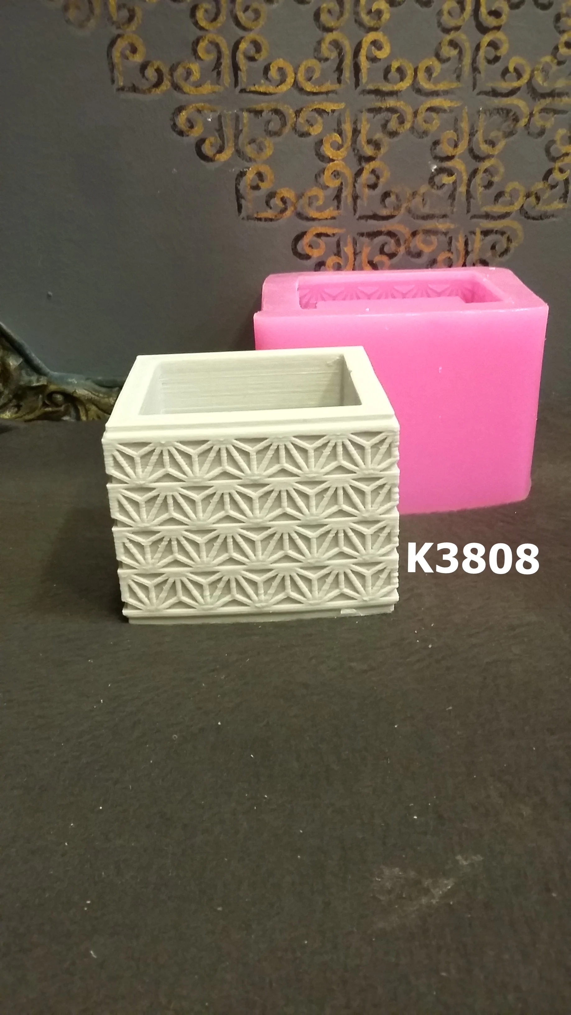 

Square pattern silicone mold