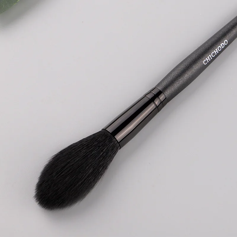 1 Piece Buffing makeup brushes Highlighter Wood handle Blusher Powder contour Make up brushes Goat Hair makeup brush set makeup brush makeup tool set makeup tool