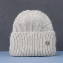 

New Women's Hats Winter Thick Warm Knitted Hats Solid Color Letter M Luxury Warm Fluffy Bonnets Skullies Beanies Angolan knitted