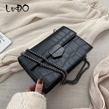 

LUCDO Women Rivets Designer Leather Crossbody Bags For Women Small Chain Shoulder Messenger Bag Female Travel Handbags Fashion
