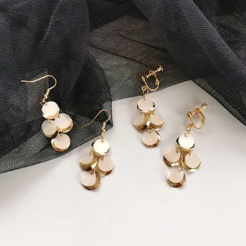 

Korean Simple Temperament Resin Metal Disc Long Tassel Clip Earrings Fashion Exquisite Women Girl Jewelry Accessories