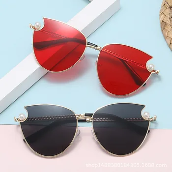 

2020 new European and American fashion personalized cat's eye irregular sun glasses Pearl graceful sunglasses fashionable men's
