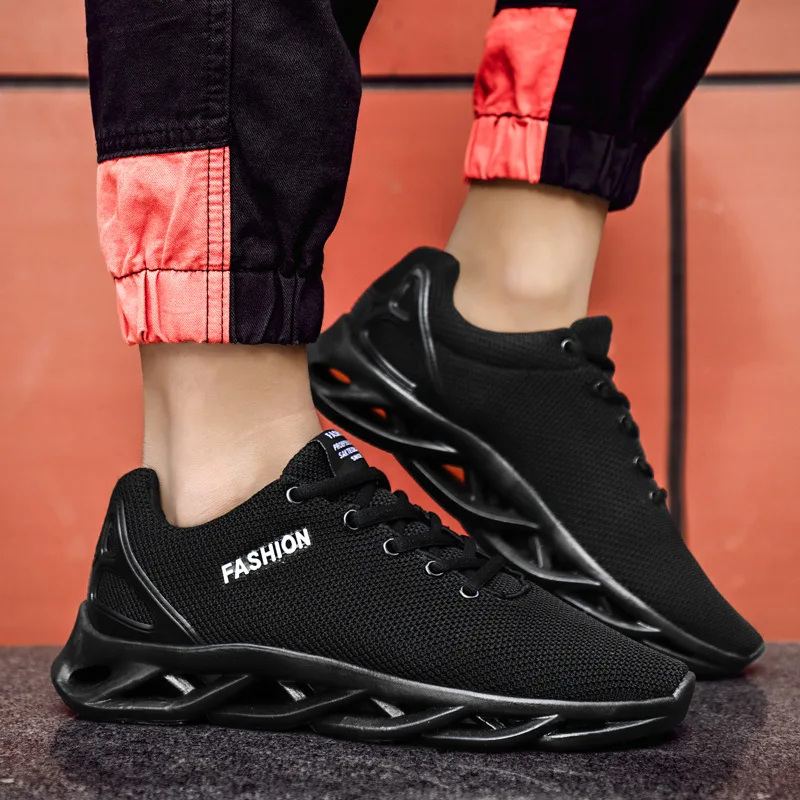 

Fashion Sneakers Men Shoes 2019 Spring Summer Men Casual Shoes Fashion Brand Male Shoes Man Black Sneakers Thick Sole A1288