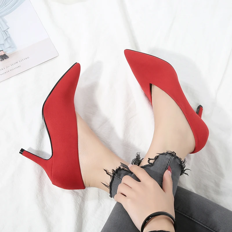 

Europe and America Sexy Deep V Design High Heels Stiletto Pointed Single Shoes Simple Elegant Evening Pumps Fashion Womens Shoes
