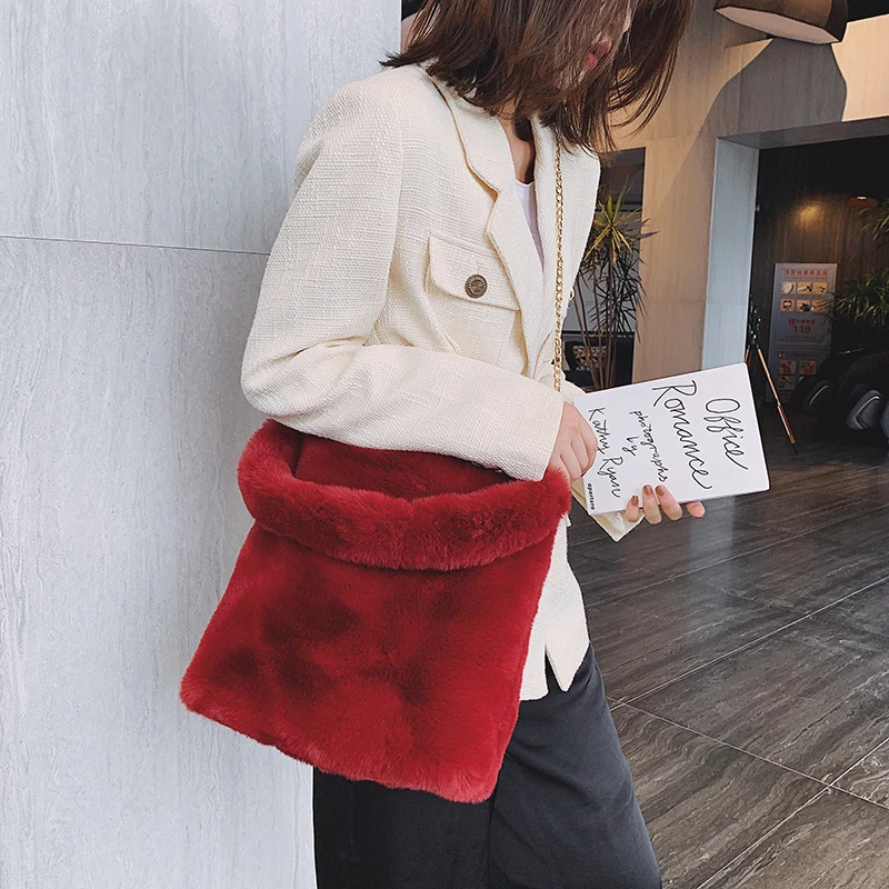 Новинка, Женская плечевая сумка-мешок, роскошная плюшевая сумка из искусственного меха с кроличьим мехом, женская сумка через плечо с цепочкой в Корейском стиле