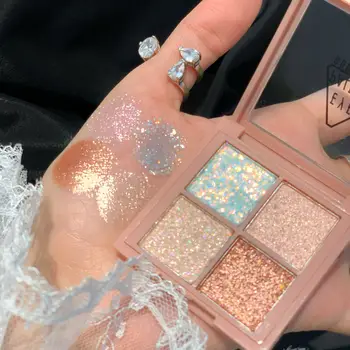 

4 Colors Mashed Potato Sequins Eyeshadow Peach Blossom Mini Portable Pearlescent Waterproof Eyeshadow Palette
