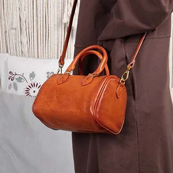 

AETOO One-shoulder diagonal bag Jurchen first layer cowhide handbag large capacity simple Boston female bag