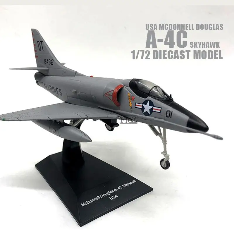 

IXO USA MCDONNELL DOUGLAS A-4C SKYHAWK 1/72 diecast plane model aircraft