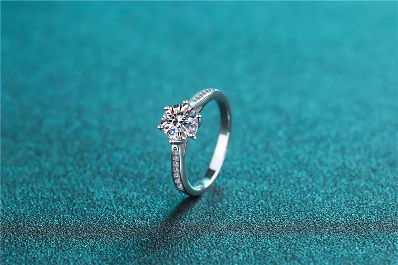 17585460368_1262348623