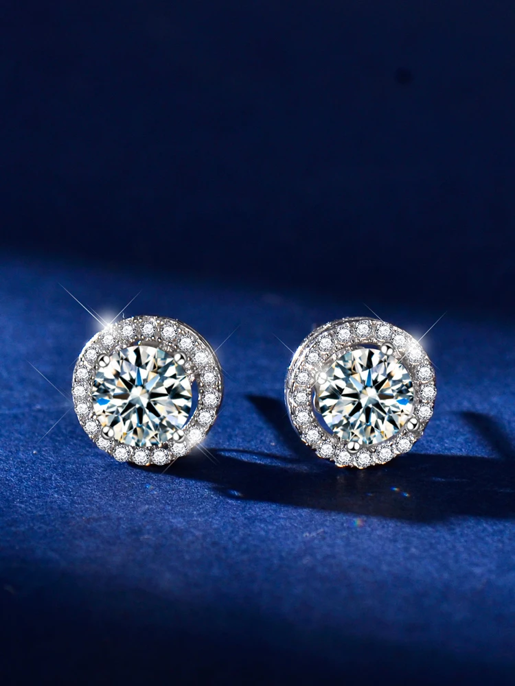 Серьги-гвоздики из серебра 925 пробы с натуральным муассанитом стильные круглые