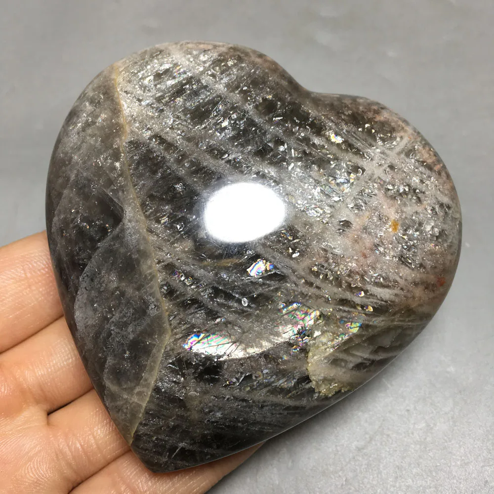 

212g Natural quartz crystal polishing black moonstone heart healing