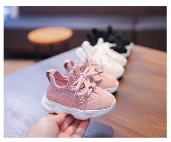 

Spring and autumn baby sports shoes men and children baby new shoes baby breathable mesh shoes toddler shoes tide