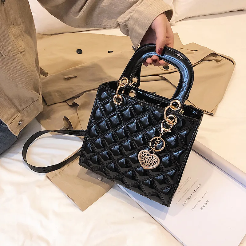 

Women's Bag 2020 new Princess Bag Slant Bag Bright Side One-shoulder Bag Diamond Line Handbag
