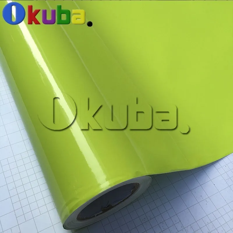 ultra-white-glossy-vinyl-car-wrap-3-