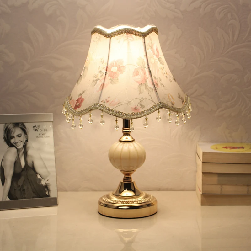 E27 European dimmable table lamp for bedroom bedside reading light Home Bedroom Living Room Decoration indoor lighting