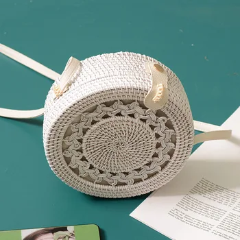 

White Hollow Out Vintage Women Rattan Bag Woven Handmade Pu Leather Straps Shoulder Bags 2018 Ladies Flower Crossbody Bag B45