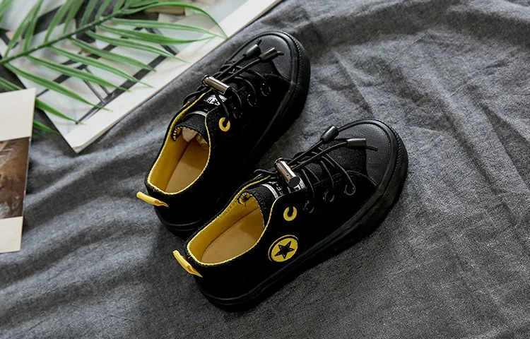 Новинка года; Студенческая обувь унисекс; нескользящая обувь на плоской подошве; цвет черный, желтый, белый; Детские кроссовки; парусиновая обувь для маленьких мальчиков и девочек; C12091