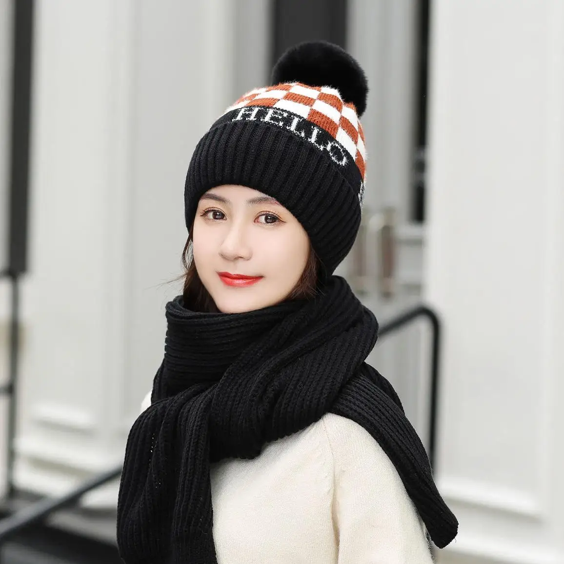 COKK зимняя вязаная шапка с шарфом, бархатный уплотненный комплект для женщин, женские зимние шапочки с помпоном, шапка для женщин, сохраняющая тепло - Цвет: black set
