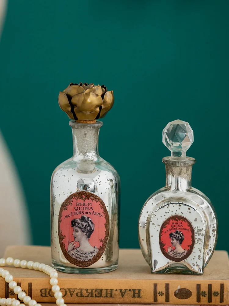 

Glass Perfume Bottle Creative Decoration Of Vintage With Brass Lid Gifts For Female Friends Fragrance Container Birthday Present