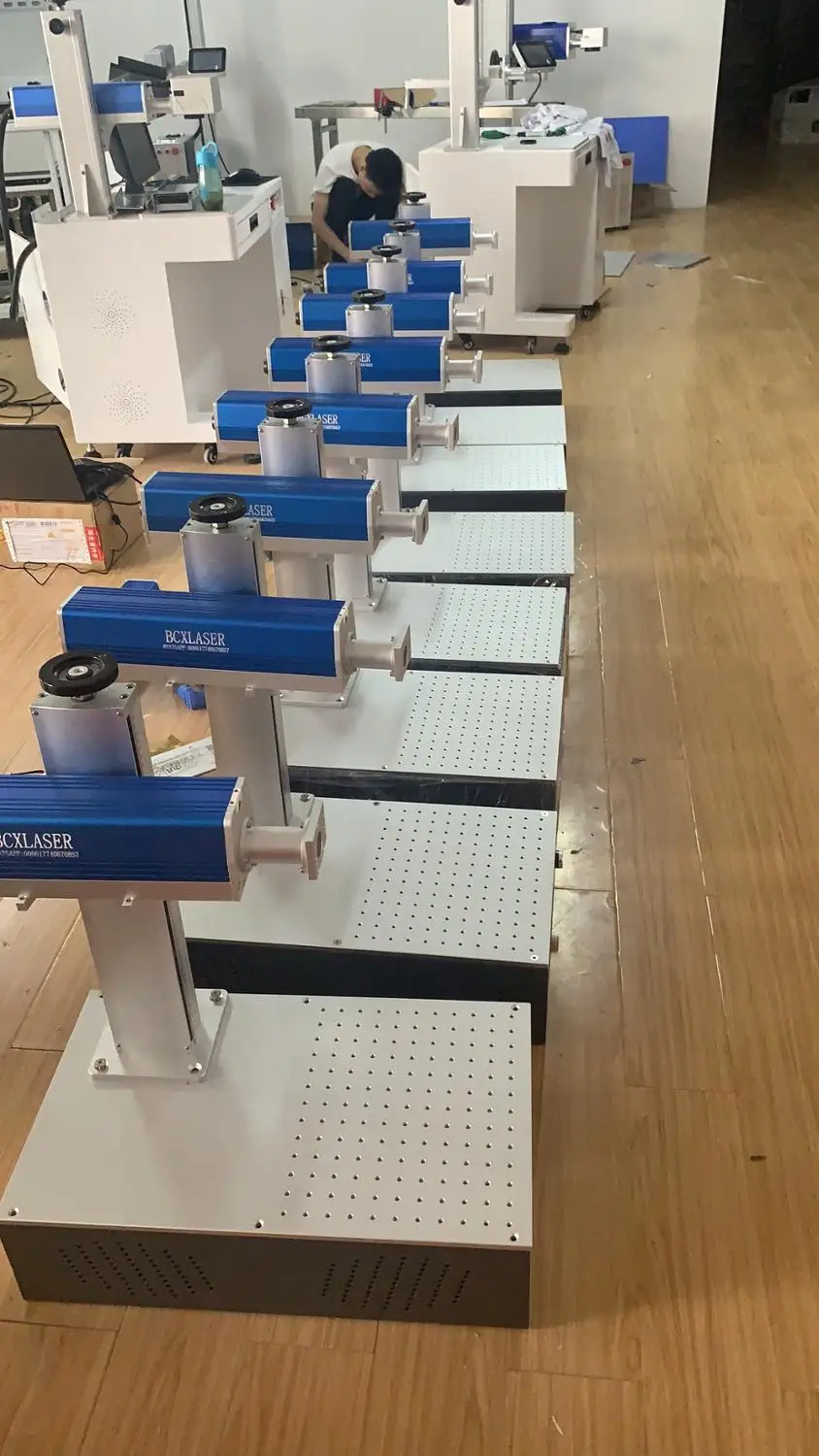 Hot sale 20W mini 35KGS easy ship fiber laser marking machine for metal with inventory for sale by bulk 1900USD price