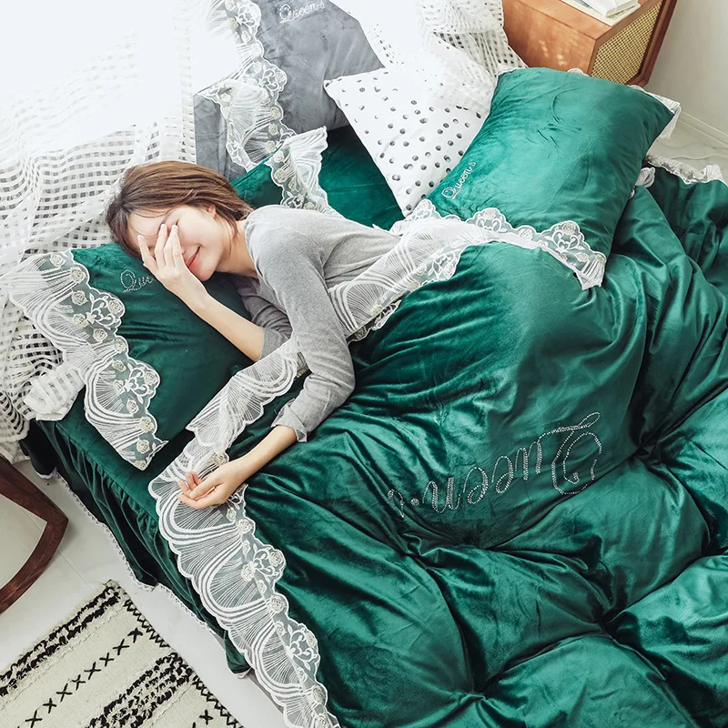 

Princess Style Crystal Velvet Queen Series Lace 4 pcs Flat Fitted Bed Sheet Pillowcases Solid Green Royal Blue Ginger Bean Past