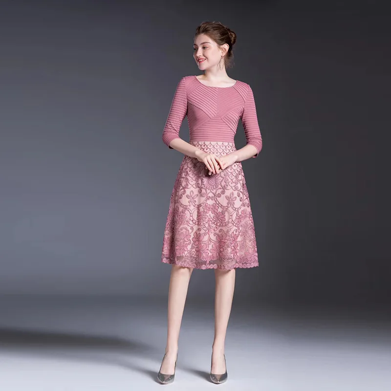 Autumn Winter high Quality fashion full dress multiple operations embroidered Pink red Color Long Sleeve dresses