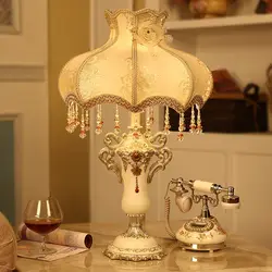 Европейский спальня прикроватный светильник полимерная Настольная Лампа Белая смоляная лампа настольная домашняя деко гостиная