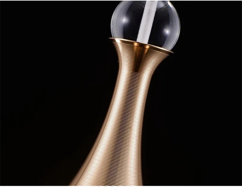 7239048672_2144371286