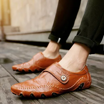 

Men Loafers Men Casual Shoes Leather Shoes Soft-Sole Moccasins