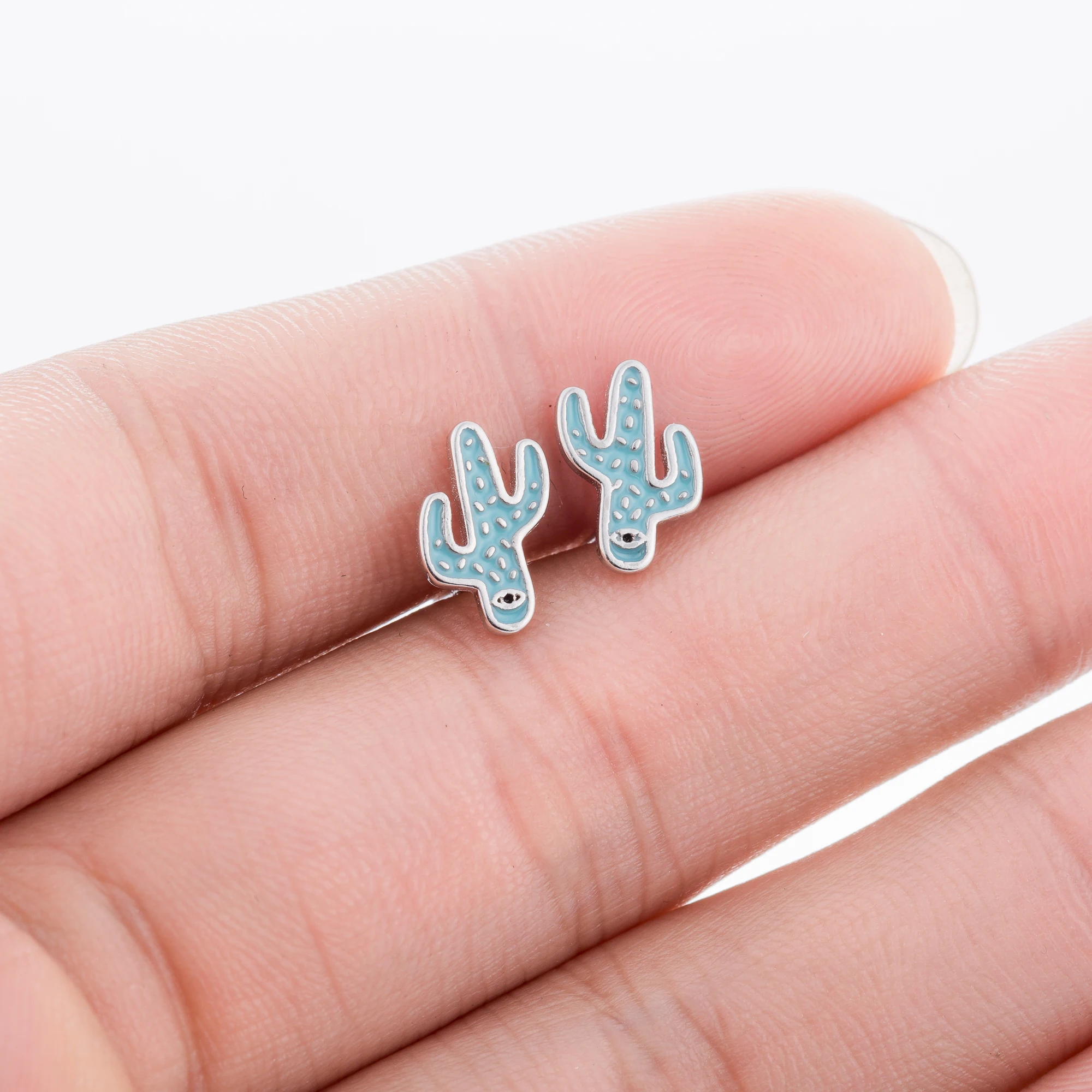 

Oly2u European Style Evil Eye Cactus Cute Earrings 2019 New Stud Earrings for Women Best Jewelry Gift Kolczyki
