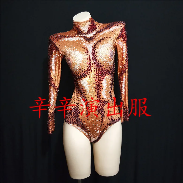 

Women New Super Flash Crystals Stretch Leotard Bodysuit Bright Crystals Jumpsuit Rompers Female Sexy Performance Costume Show