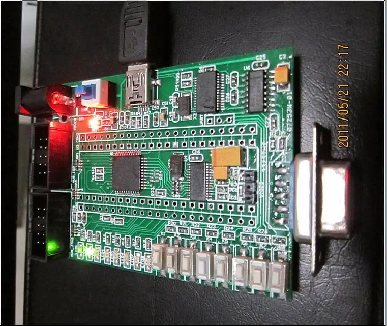 

32/16/644 Series + USB Serial Port + Key Extension Minimum C51 System Board