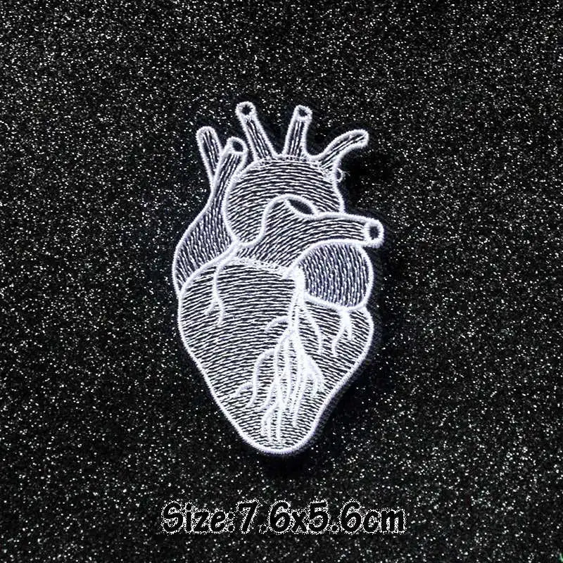 Nicediy Heart Embroidered Patches For Clothing Iron on Patches Punk Hippie Patch Applique On Clothes DIY Stickers Washable Badge - Color: ND-PE1341CT