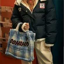 

Fashion Soft Plush Tote Women Handbag Designer Plaid Faux Fur Shoulder Bag Korean Style Lambswool Crossbody Bags for Women 2021