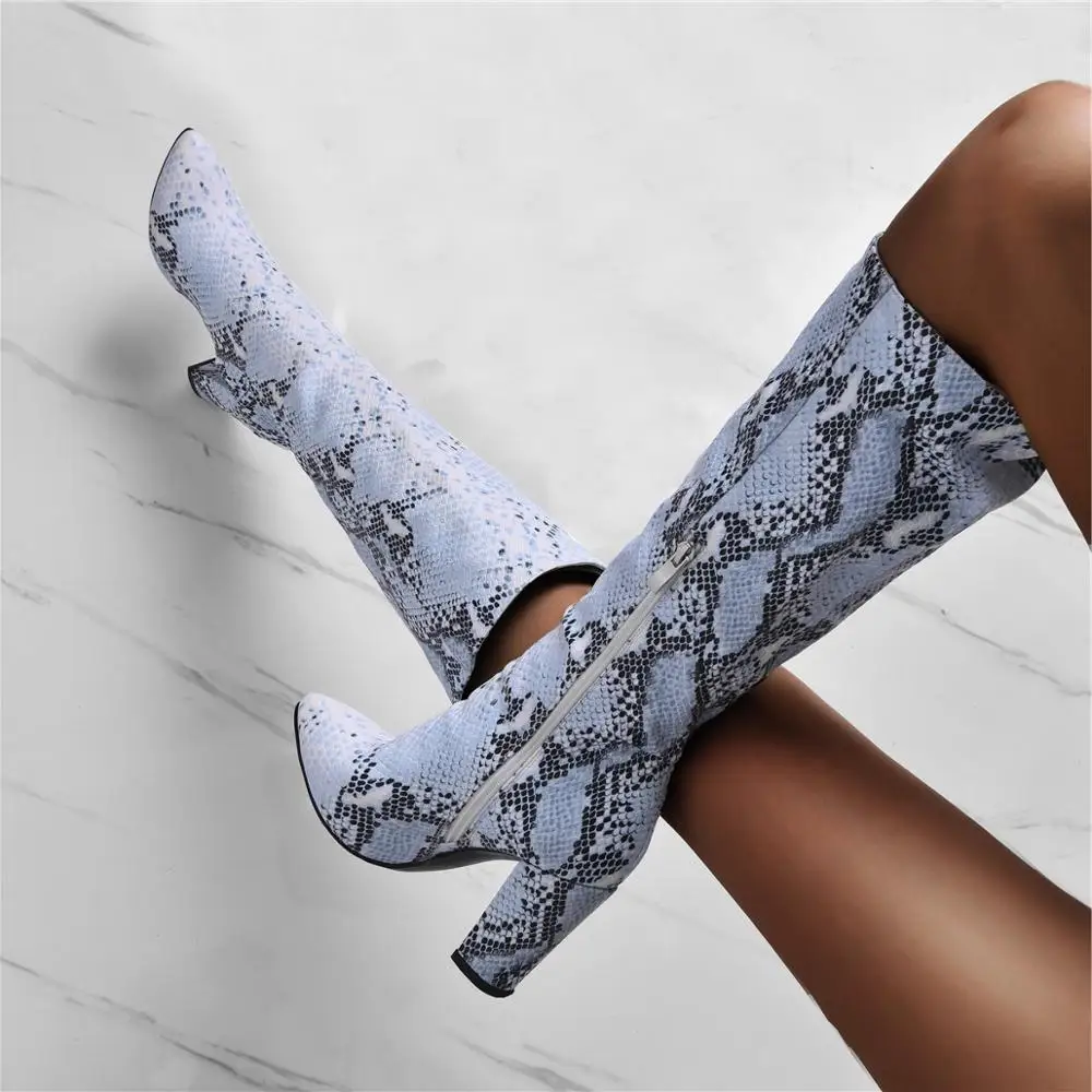 

Stylish Blue Snake Print Leather Women Knee High Boots Python Pattern Chunky Heels Ladies Runway Boots Plus Size 13 Winter Boot