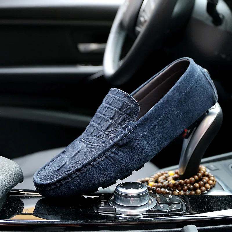 Crocodile Suede Men Loafers Moccasins Genuine Leather Mens Boat Shoes Slip On Male Casual Driving Shoes Plus Size 38-46 - Цвет: Blue