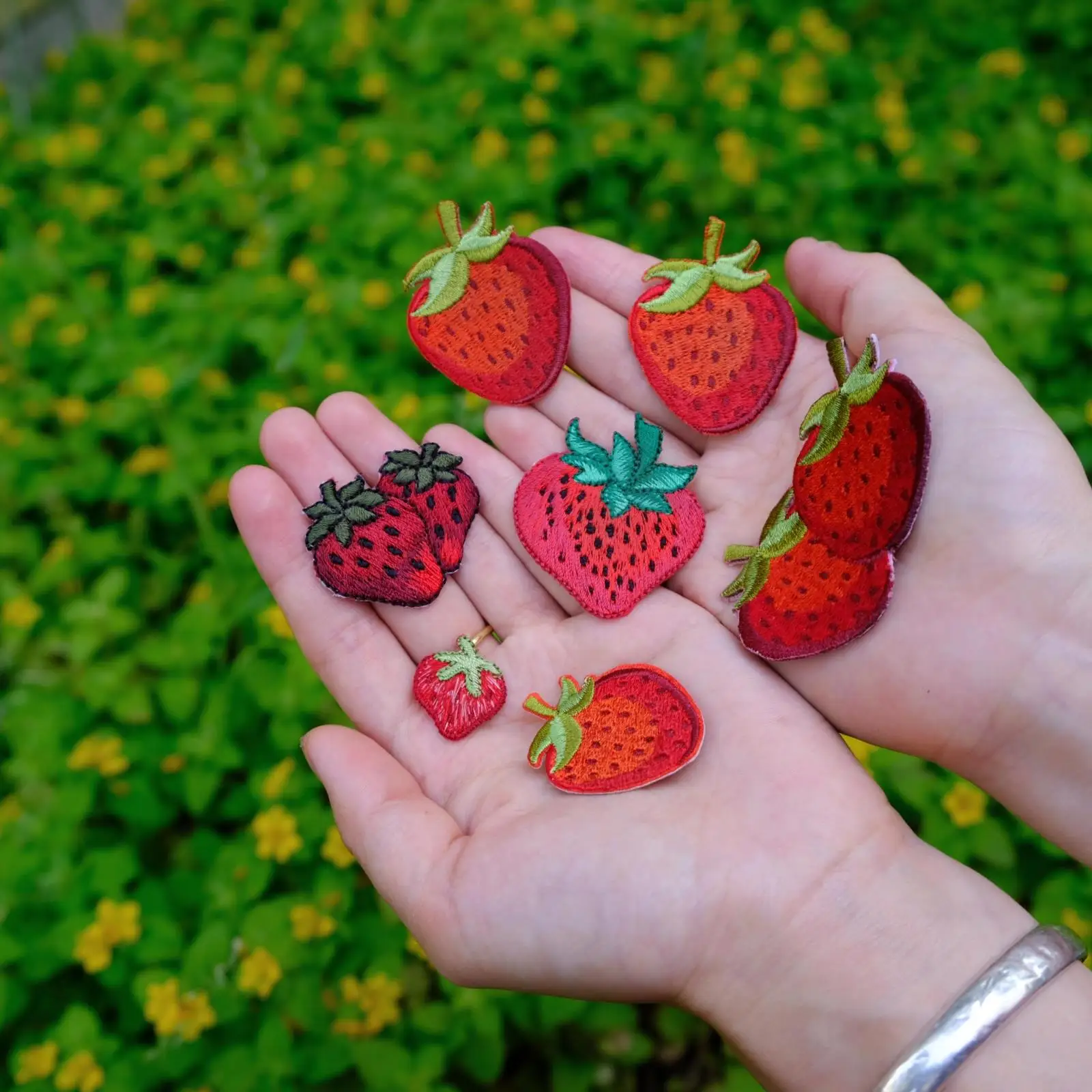 30 PCS Strawberry Patches Iron On, Funny Iron on Patches, Cute Strawberry  Embroidered Sew on Iron on Fruit Cute Jeans Patches for Kids Clothing