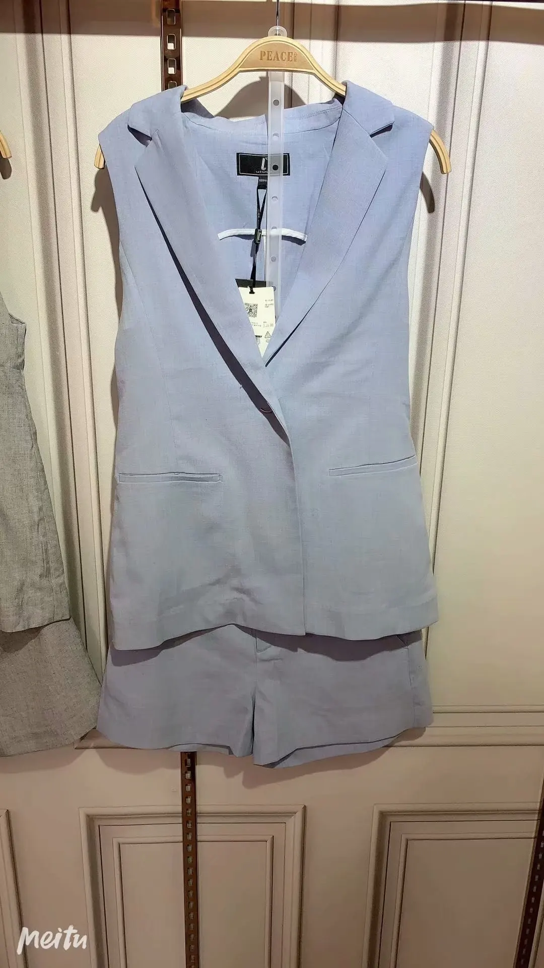 

2019 New Women Summer Suit Waistcoat Coat Shorts Set Culottes Two-Piece 10020358
