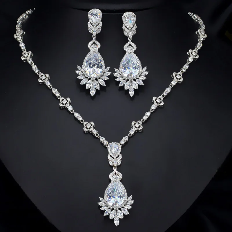 

Набор свадебных украшений Zlxgirl с фианитами, ожерелье с подвеской и серьги в форме капли воды, серебристого цвета, комплект свадебных украшений