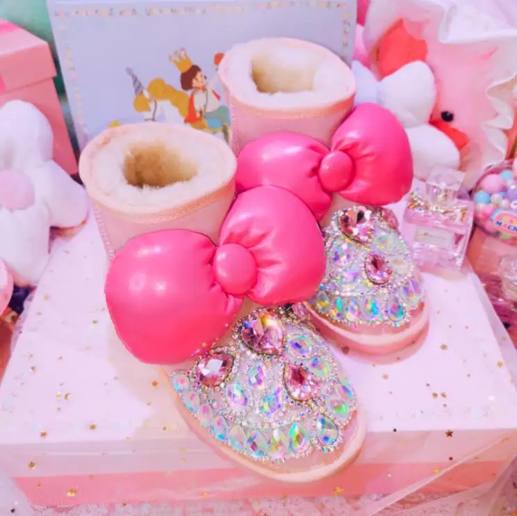 Женская обувь женские ботинки зимние ботинки на меху г. Новые зимние ботинки на овчьем меху, украшенные бриллиантами ручной работы, на плоской подошве, X159