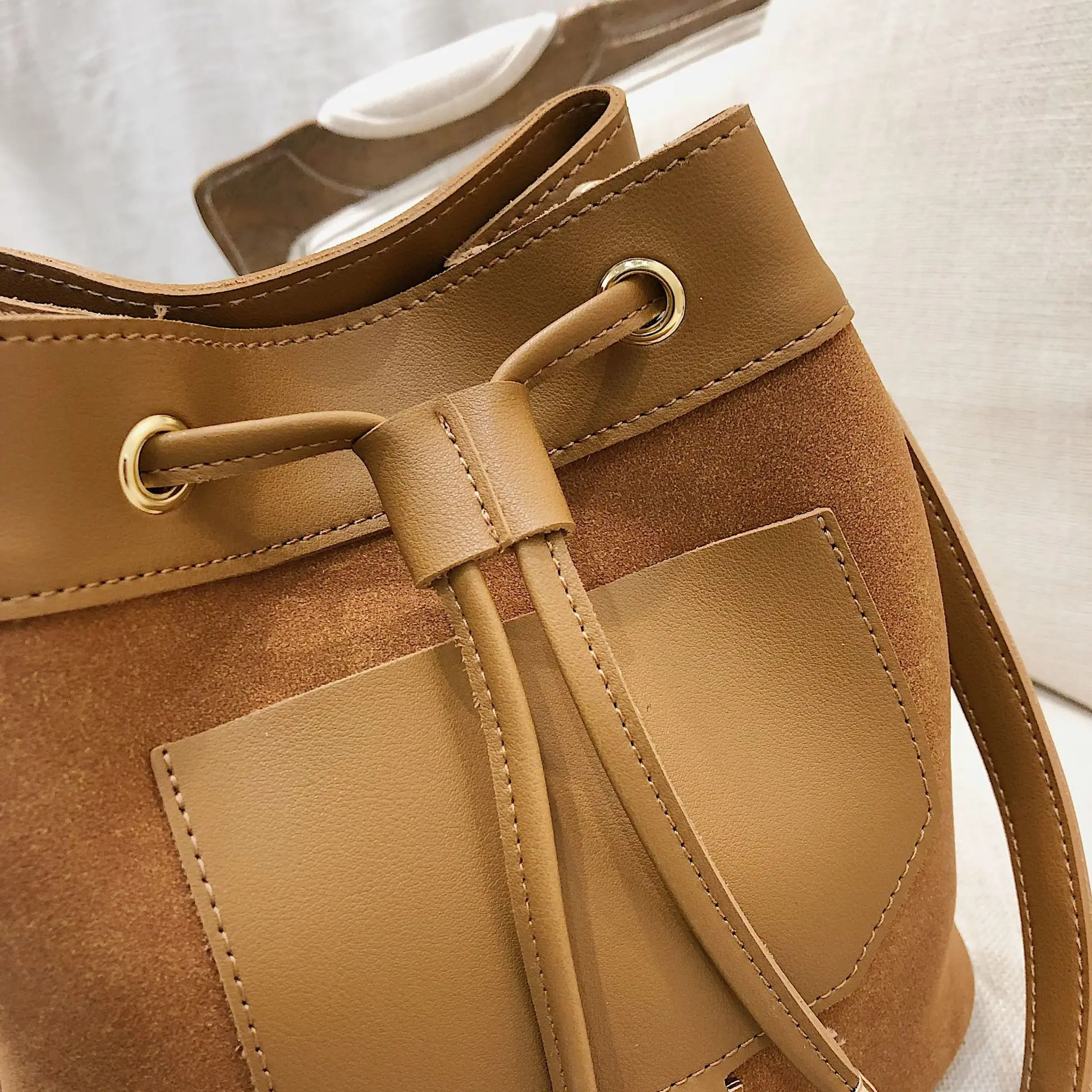 

Korean-style Stereo Bucket Bag Dull Polish Pull-belt Shoulder Oblique Handbag