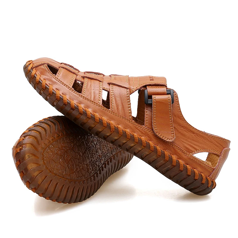 Men Genuine Cow Leather Sandals Outdoor Summer Handmade Men slippers Shoes Men Beach Breathable sneakers Casual Shoes
