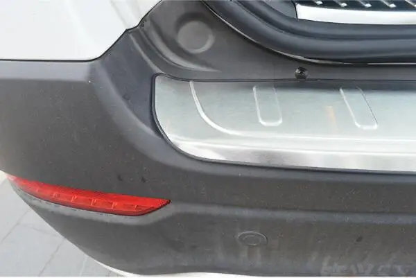 

Rear guard plate application only for 07-18 Chevrolet Captiva built-in rear guard board backup protection board refitting