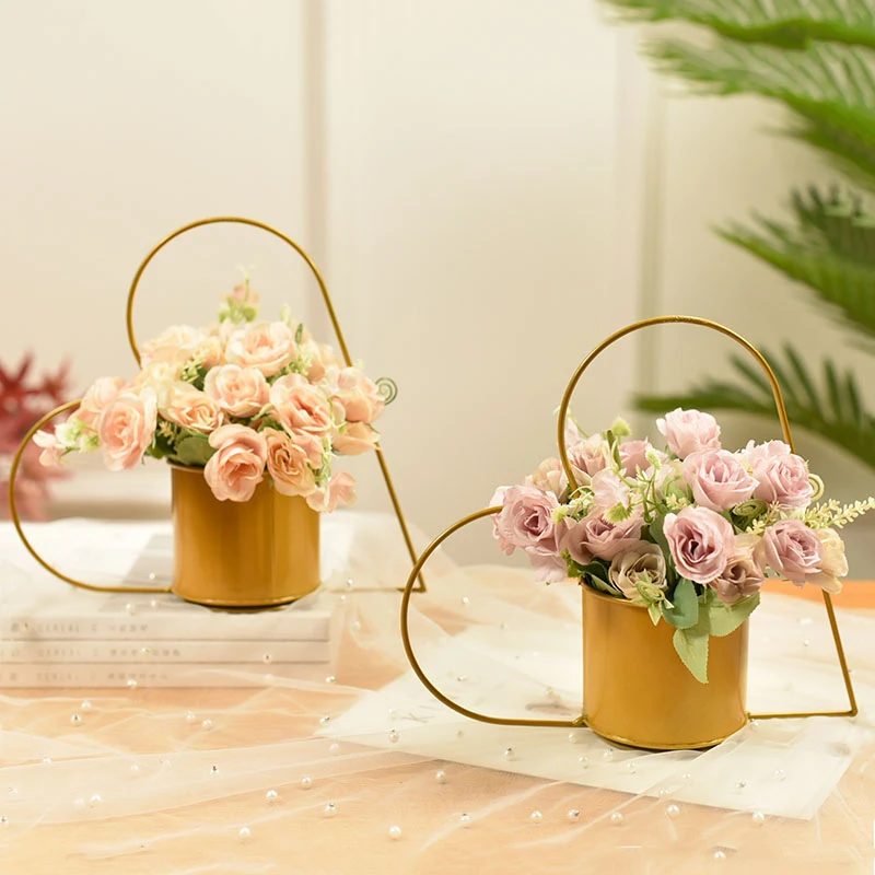 Decoración de mesa de boda cesta de Metal de flores corazón herrería flor  geométrica cesta de mano chapado en oro decorativo|Decoraciones DIY de  fiestas| - AliExpress