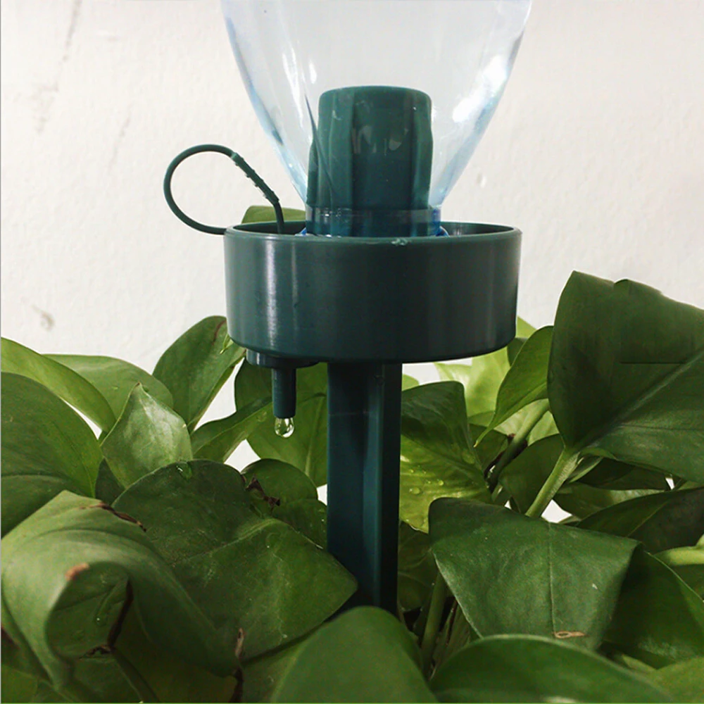 

1pcs Automatic Timing Watering Dripper Plant Self Watering Irrigation Nozzle Automatic Watering Device