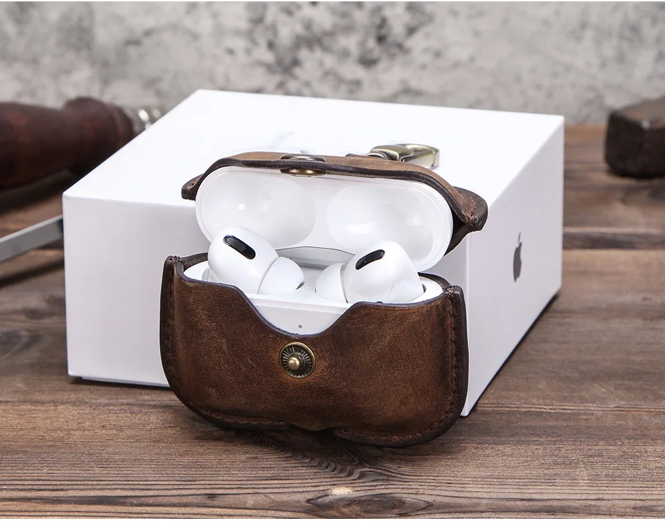 CF1108_airpods-pro-coffee_02.j